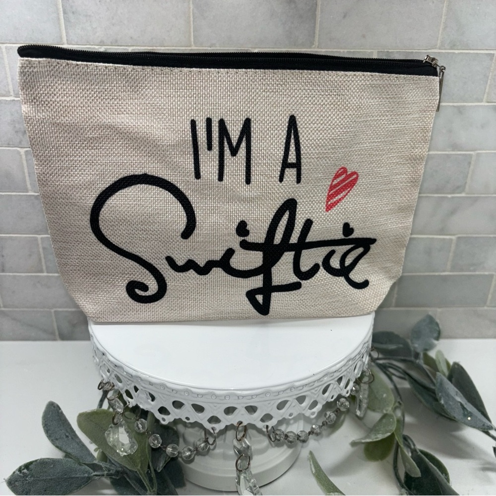 Swiftie ' I'm a Swiftie' Canvas Zipper Bag